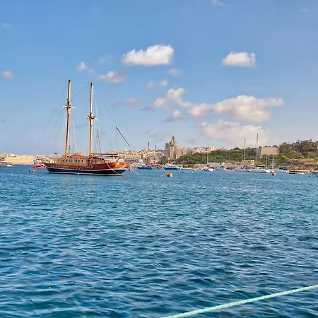 Luxury Apt With Hot Tub & Bbq With Valletta Views By 360 Estates スリーマ