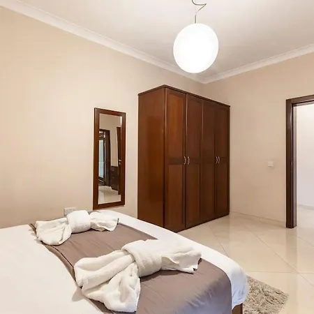 公寓 Luxury Apt With Hot Tub & Bbq With Valletta Views By 360 Estates
