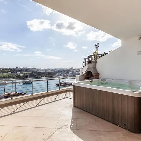 Luxury Apt With Hot Tub & Bbq With Valletta Views By 360 Estates