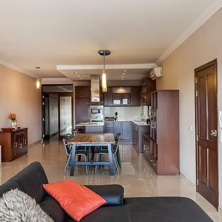 Luxury Apt With Hot Tub & Bbq With Valletta Views By 360 Estates Apartment